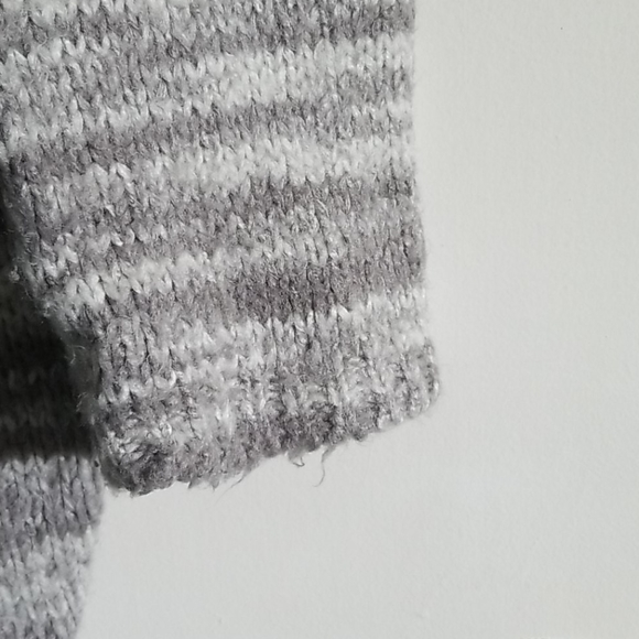 Warm knitted open front sweater - Picture 3 of 4